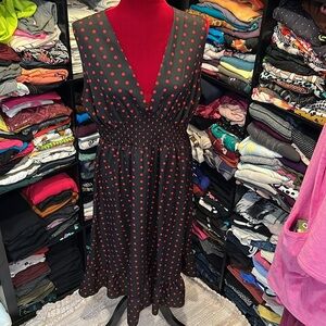 #99. 🪷 black with red polka dot dress. 2x